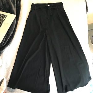 Leith cropped black trousers